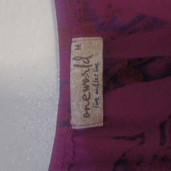 One World Live and Let Live 3/4 sleeve elastic waist elastic waist tunic… - Picture 3 of 5